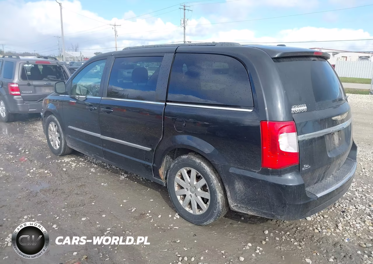 2013 Chrysler Town & Country Touring VIN:2C4RC1BG5DR560249 - 3