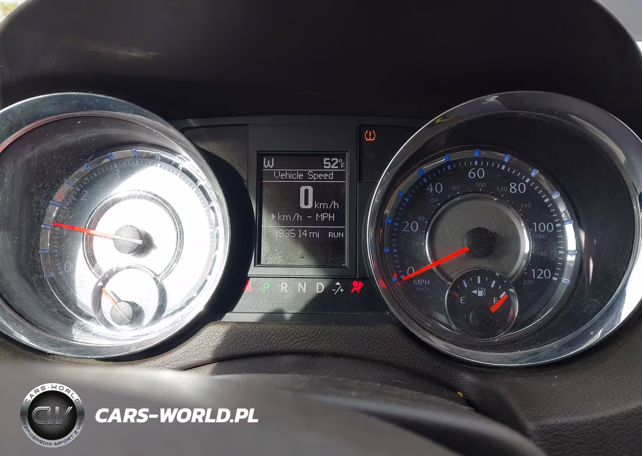 2013 Chrysler Town & Country Touring VIN:2C4RC1BG5DR560249 - 7