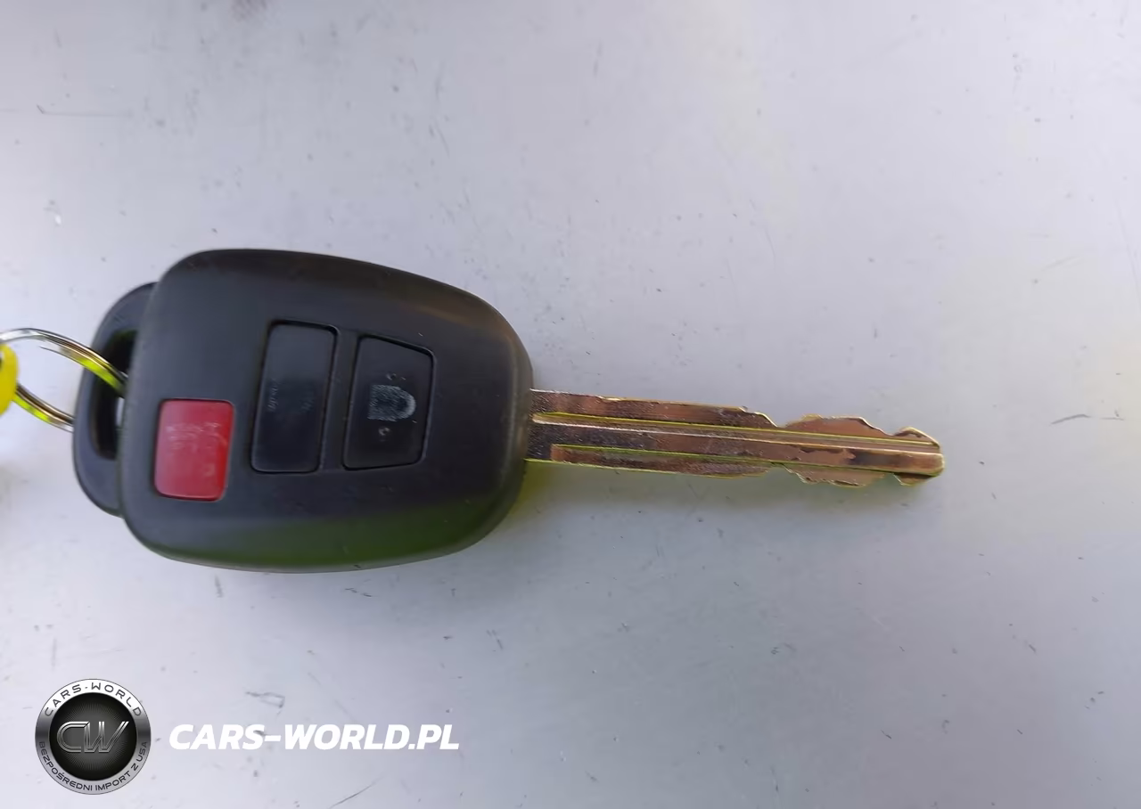 2012 Toyota Prius C Two VIN:JTDKDTB37C1502542 - 11