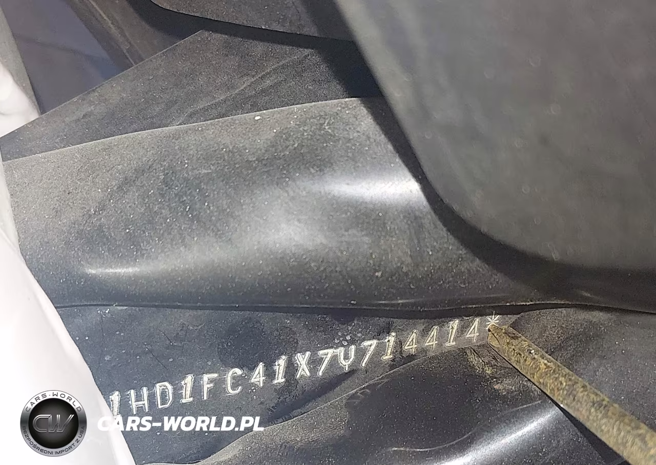 2007 Harley-Davidson Flhtcui VIN:1HD1FC41X7Y714414 - 10