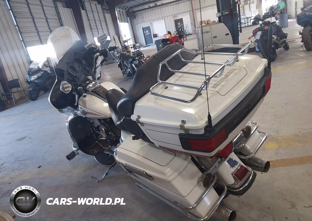 2007 Harley-Davidson Flhtcui VIN:1HD1FC41X7Y714414 - 3