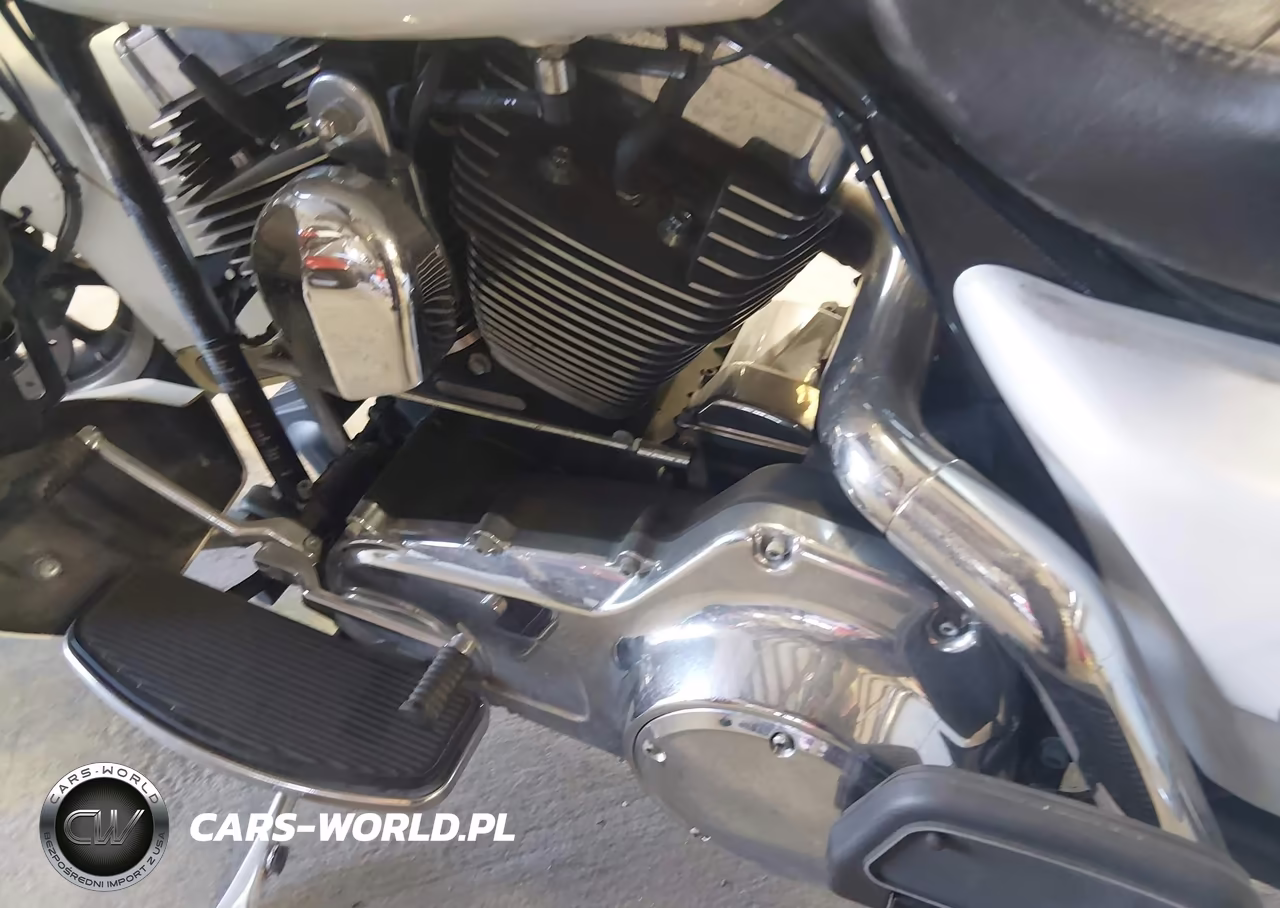 2007 Harley-Davidson Flhtcui VIN:1HD1FC41X7Y714414 - 9