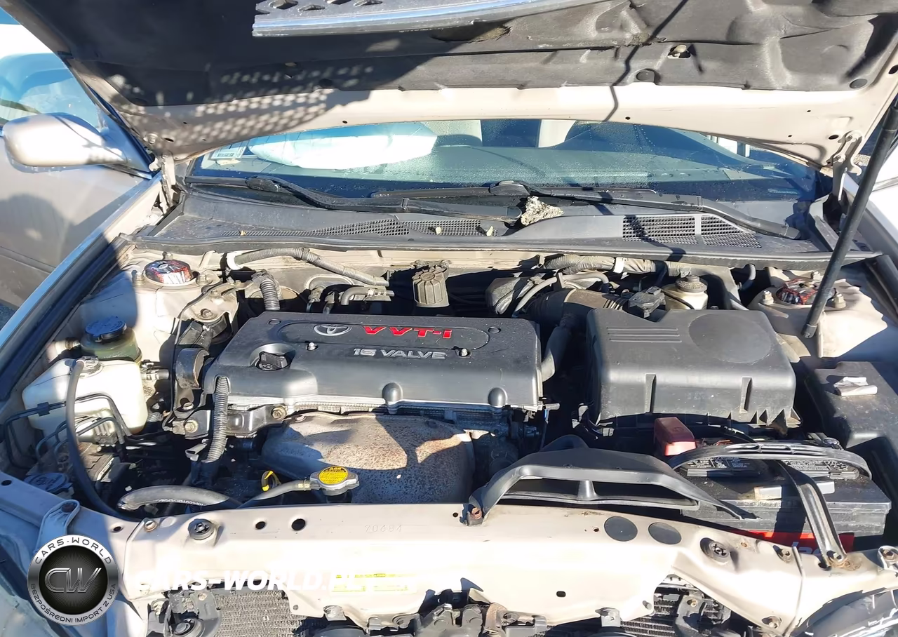 2003 Toyota Camry Le VIN:4T1BE32K23U692703 - 10