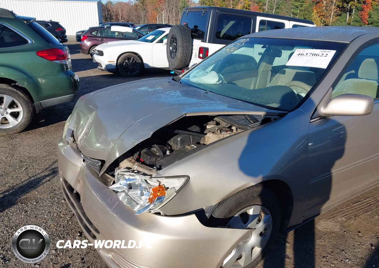 2003 Toyota Camry Le VIN:4T1BE32K23U692703 - 13