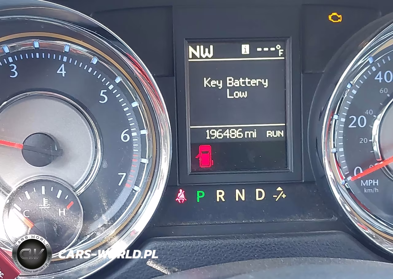 2016 Chrysler Town & Country Touring VIN:2C4RC1BG2GR299165 - 16