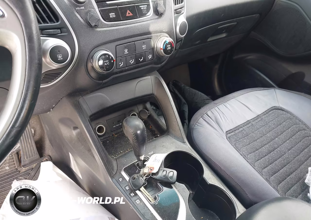 2012 Hyundai Tucson Gls VIN:KM8JU3AC1CU410415 - 11