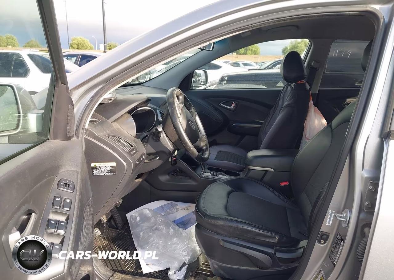 2012 Hyundai Tucson Gls VIN:KM8JU3AC1CU410415 - 5