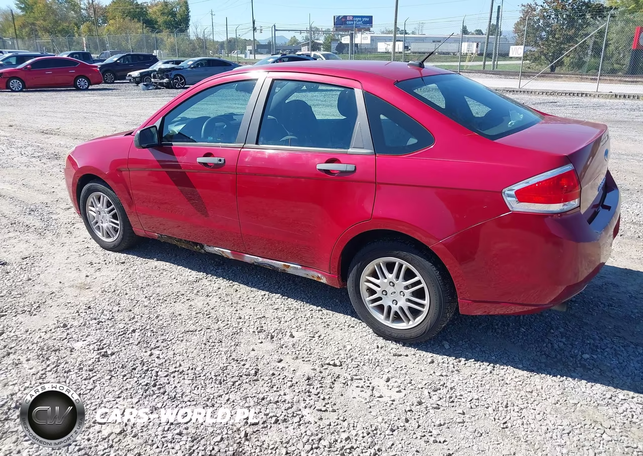 2010 Ford Focus Se VIN:1FAHP3FN3AW228842 - 3
