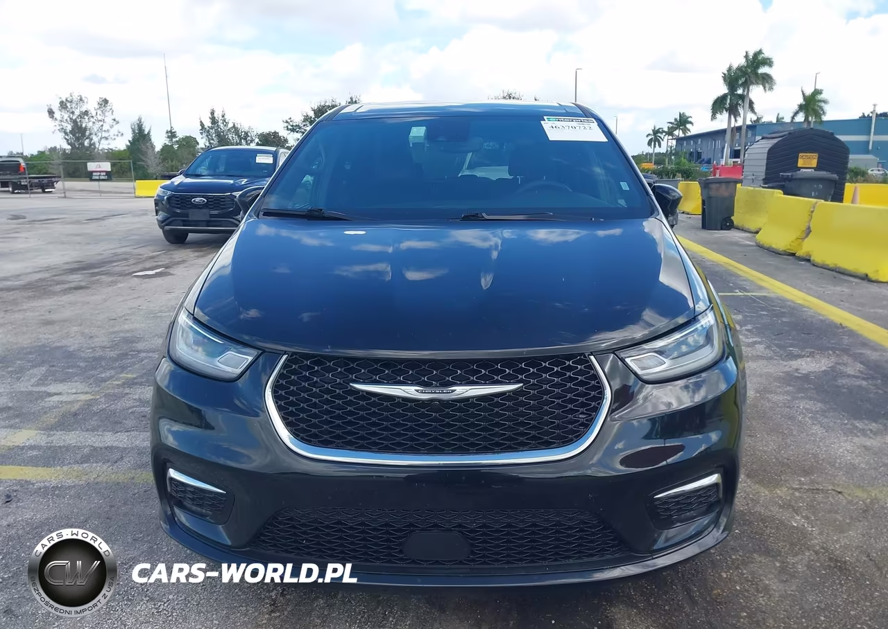 2025 Chrysler Pacifica Select VIN:2C4RC1BG6SR506844 - 12