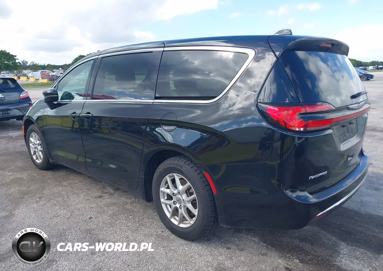 2025 Chrysler Pacifica Select VIN:2C4RC1BG6SR506844 - 3