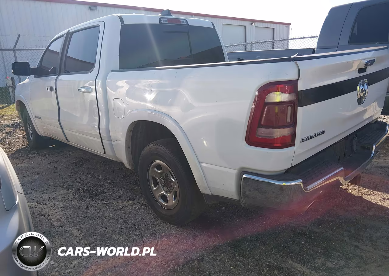 2019 Ram 1500 Laramie 4X2 5'7 Box VIN:1C6RREJT9KN920693 - 3