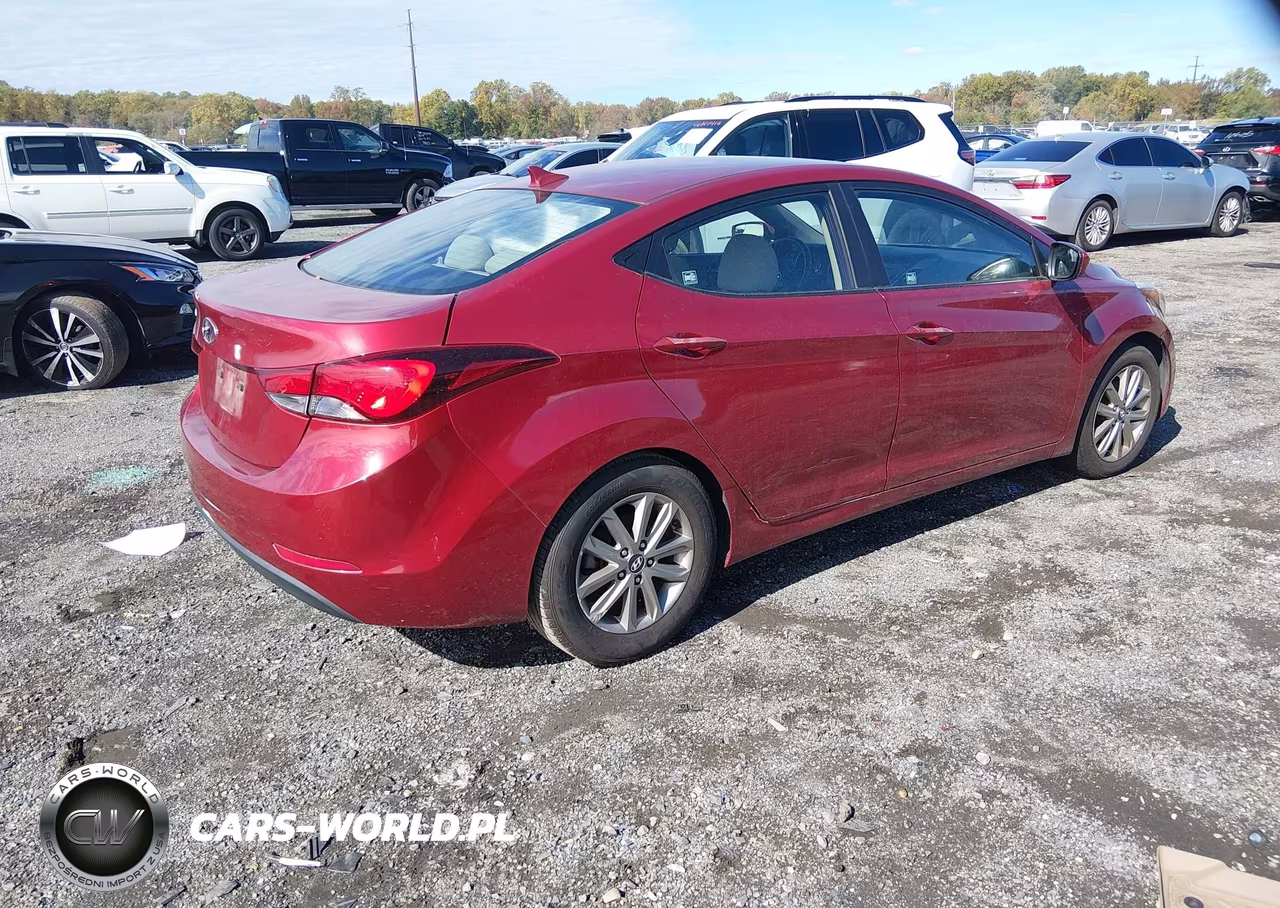 2015 Hyundai Elantra Se VIN:5NPDH4AE8FH582419 - 4
