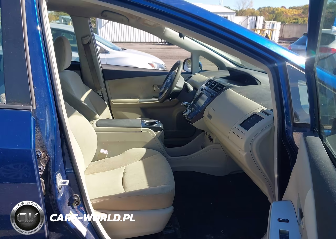 2012 Toyota Prius V Three VIN:JTDZN3EU1C3020184 - 5