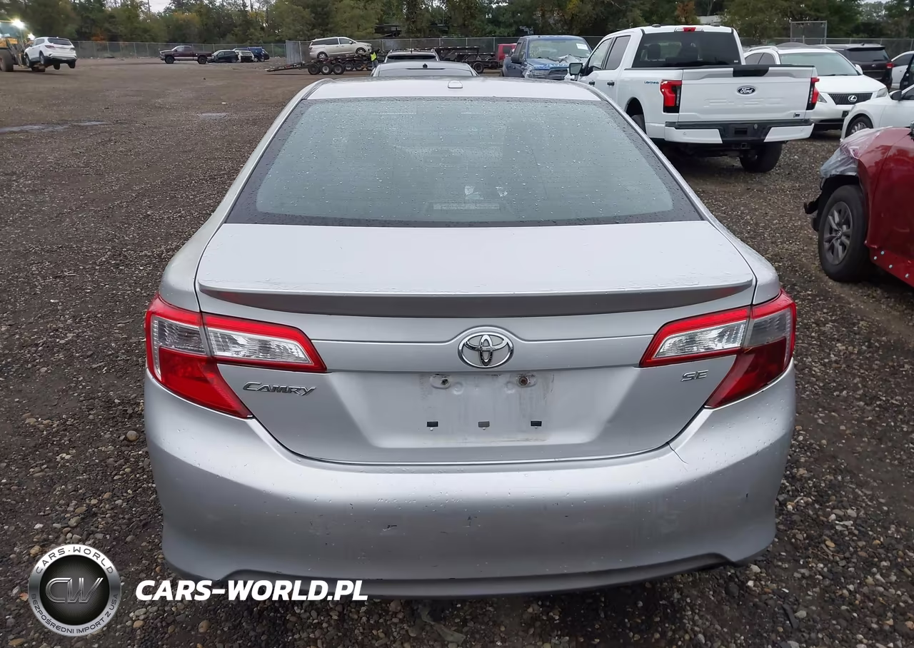 2014 Toyota Camry Se VIN:4T1BF1FK2EU793254 - 16