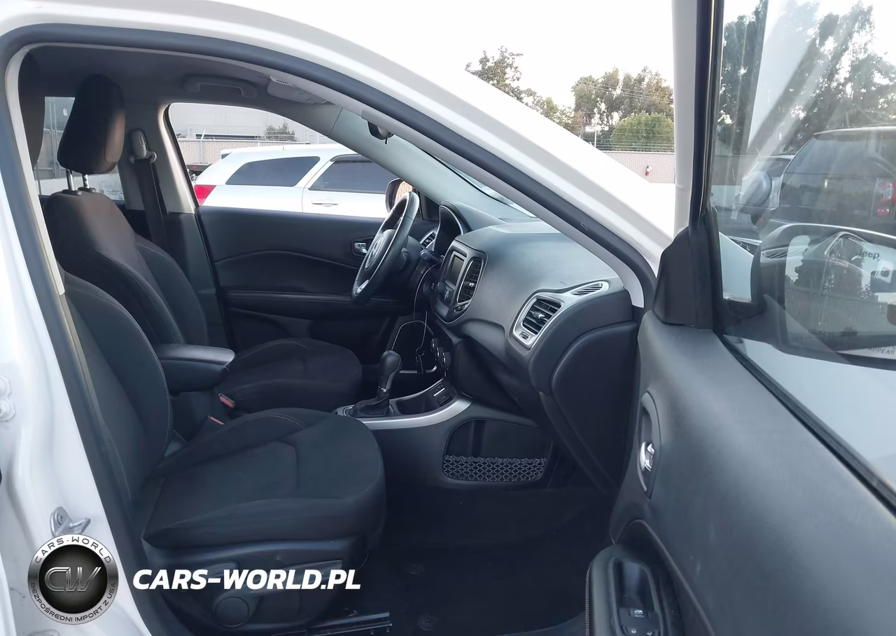 2018 Jeep Compass Sport Fwd VIN:3C4NJCABXJT416128 - 5