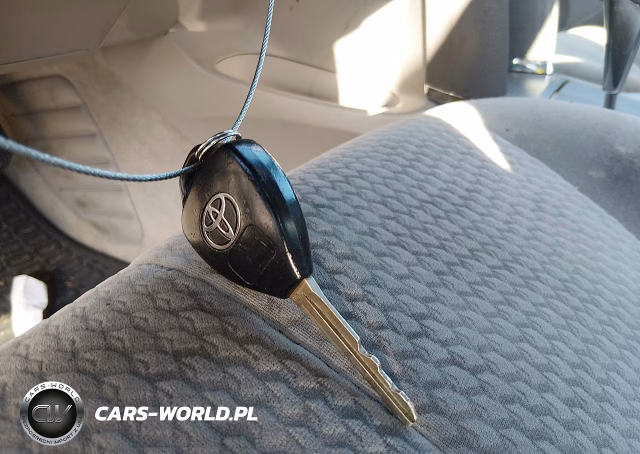 2011 Toyota Camry Le VIN:4T1BF3EKXBU196555 - 11
