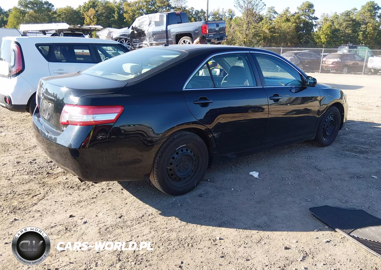 2011 Toyota Camry Le VIN:4T1BF3EKXBU196555 - 4