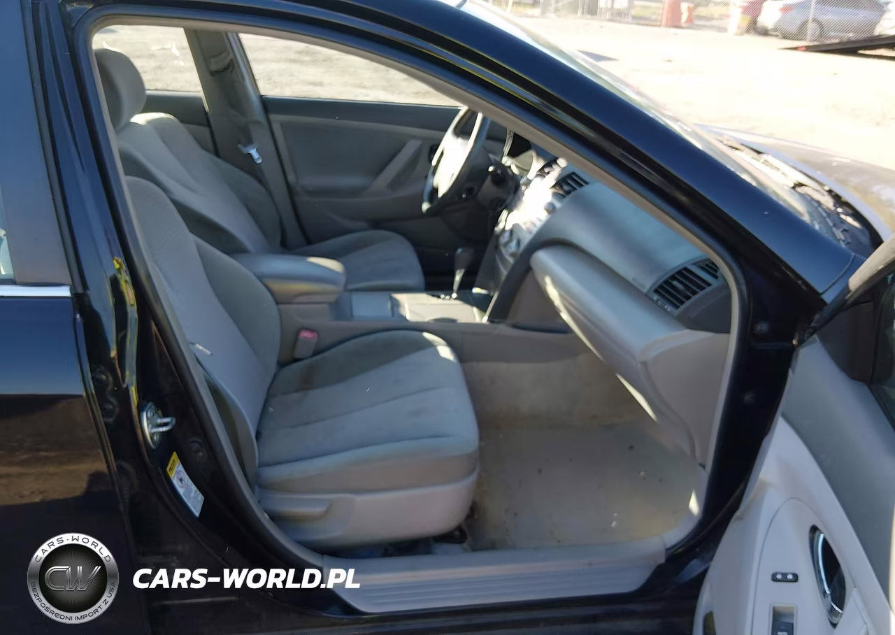 2011 Toyota Camry Le VIN:4T1BF3EKXBU196555 - 5