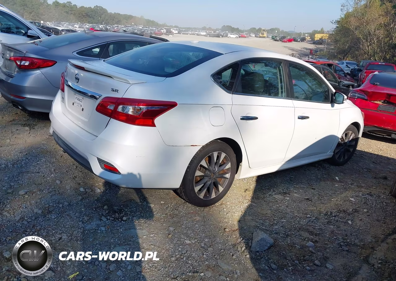 2017 Nissan Sentra Sr VIN:3N1AB7APXHY400929 - 4