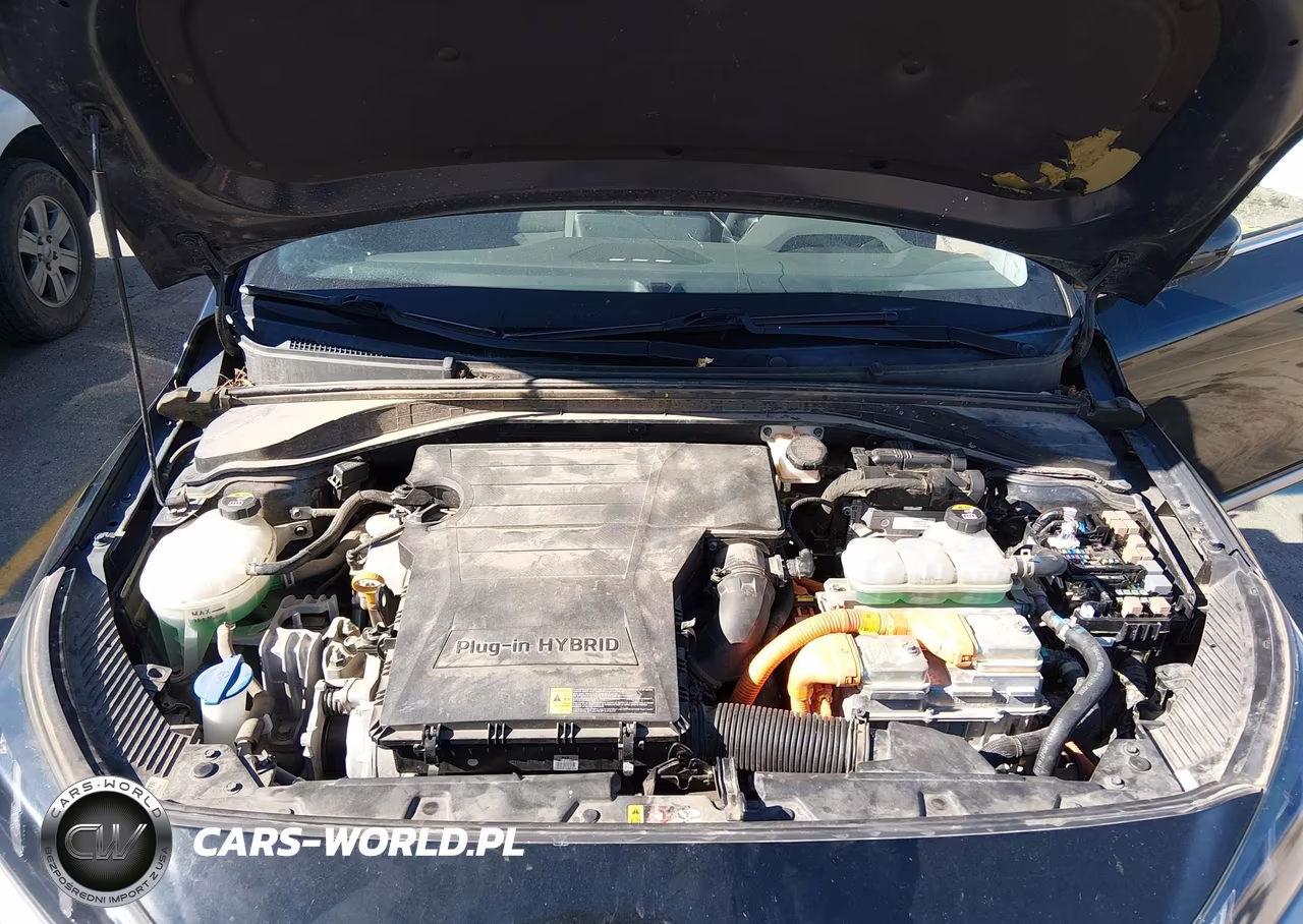 2020 Hyundai Ioniq Plug-In Hybrid Sel VIN:KMHC75LD8LU228681 - 10