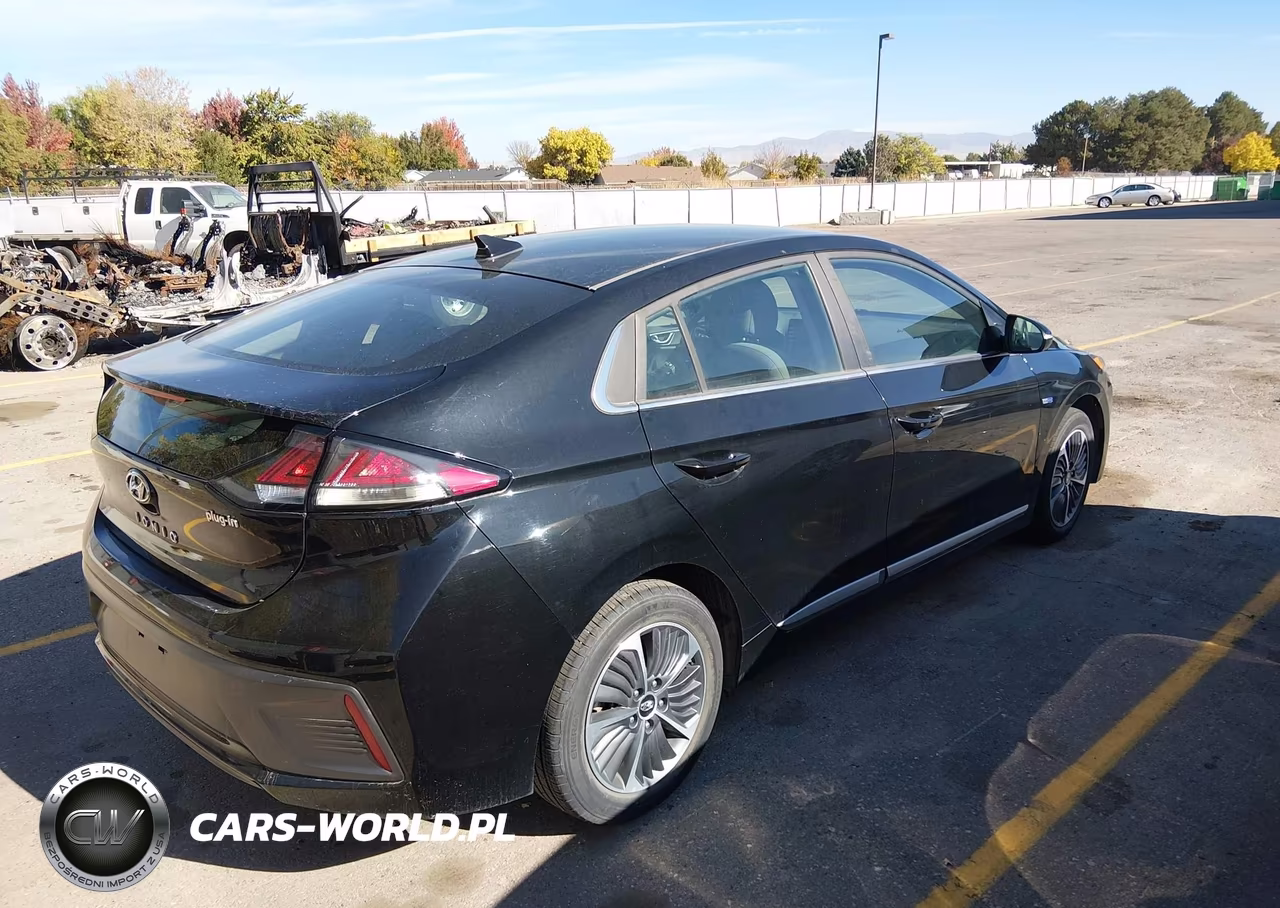 2020 Hyundai Ioniq Plug-In Hybrid Sel VIN:KMHC75LD8LU228681 - 4