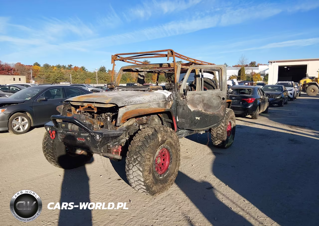 2015 Jeep Wrangler Unlimited Rubicon VIN:1C4BJWFG7FL746465 - 6