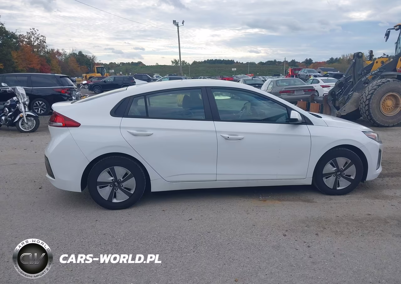 2021 Hyundai Ioniq Hybrid Blue VIN:KMHC65LC6MU246592 - 15
