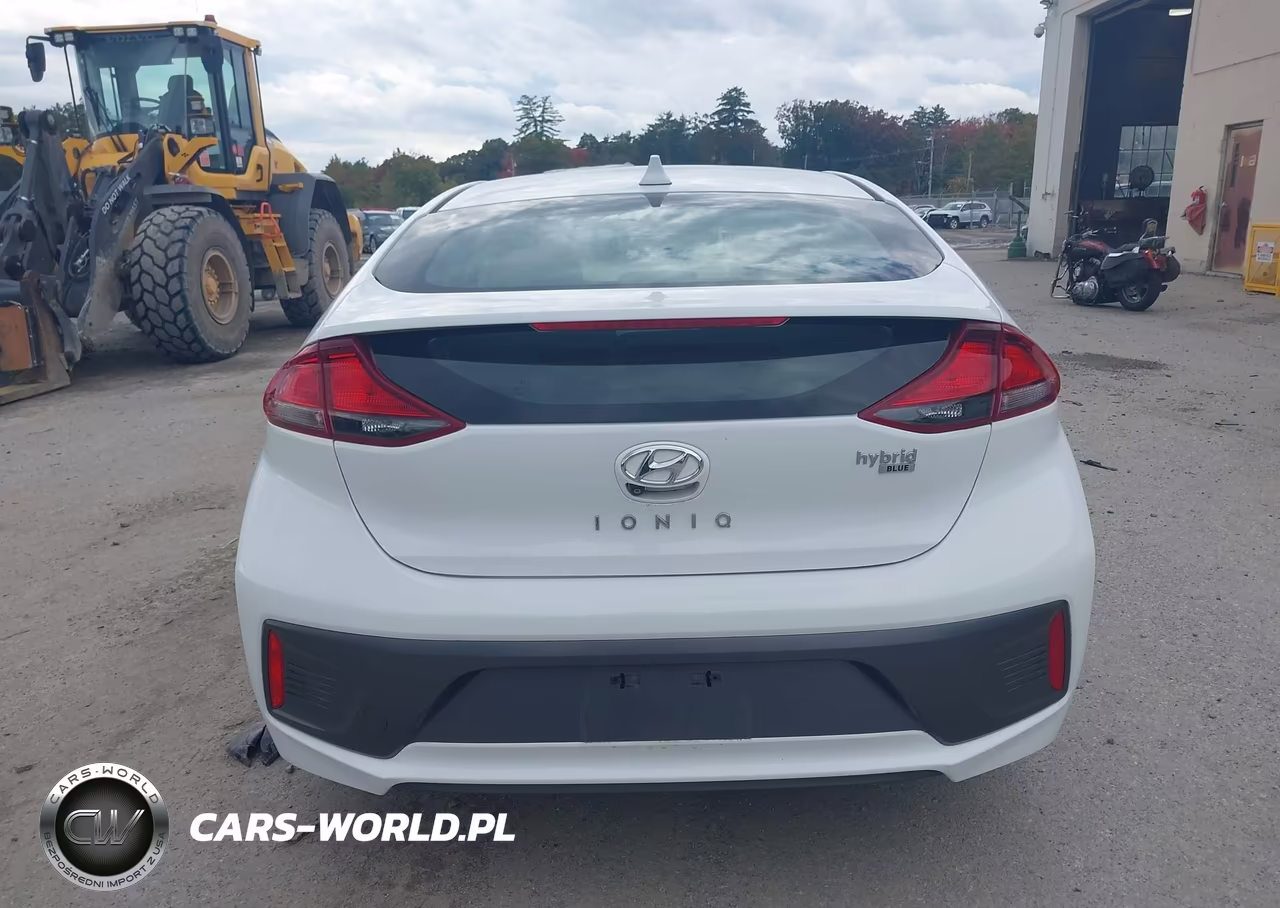 2021 Hyundai Ioniq Hybrid Blue VIN:KMHC65LC6MU246592 - 18