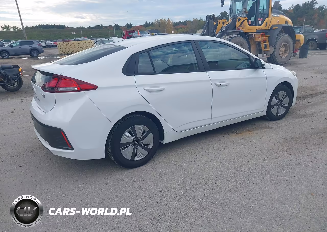 2021 Hyundai Ioniq Hybrid Blue VIN:KMHC65LC6MU246592 - 4