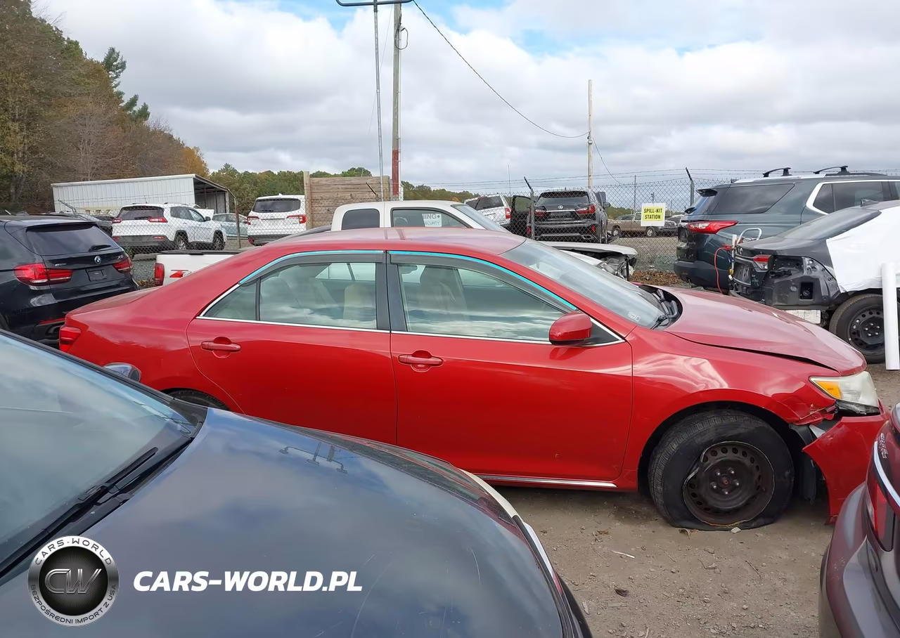 2013 Toyota Camry Le VIN:4T4BF1FK4DR335543 - 13