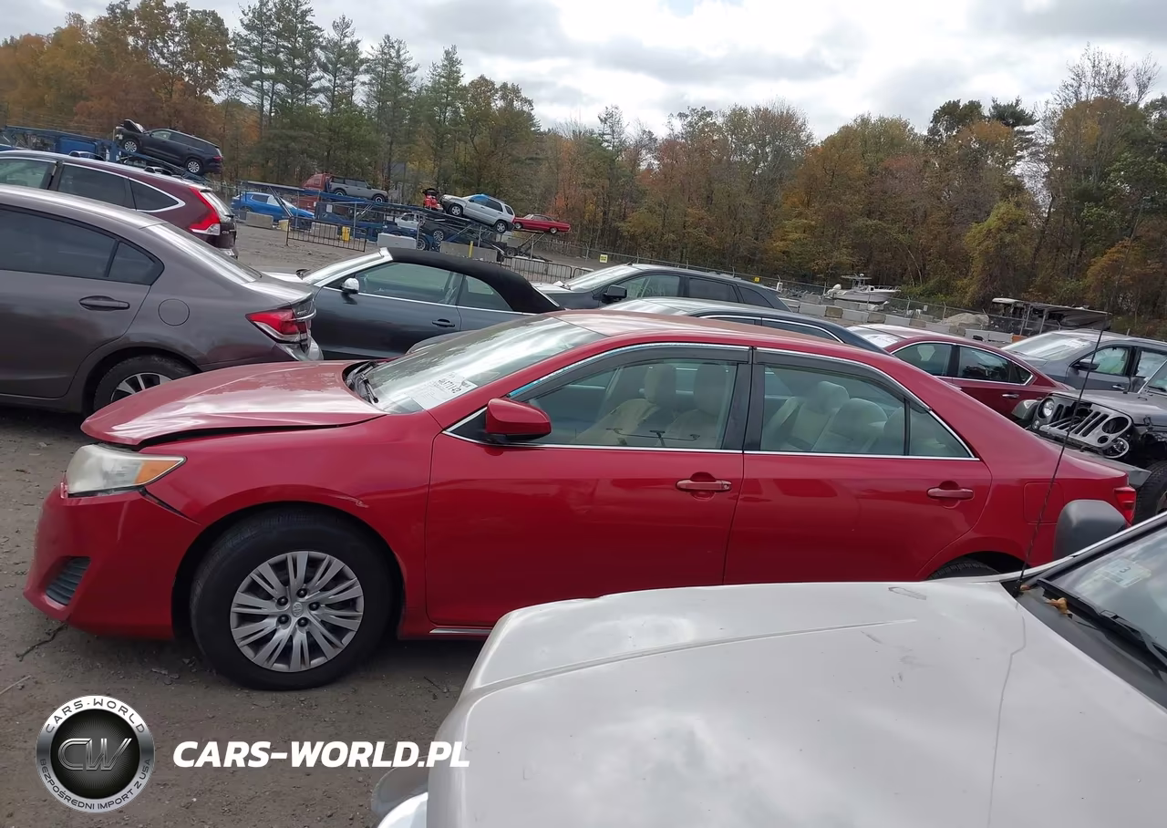 2013 Toyota Camry Le VIN:4T4BF1FK4DR335543 - 14