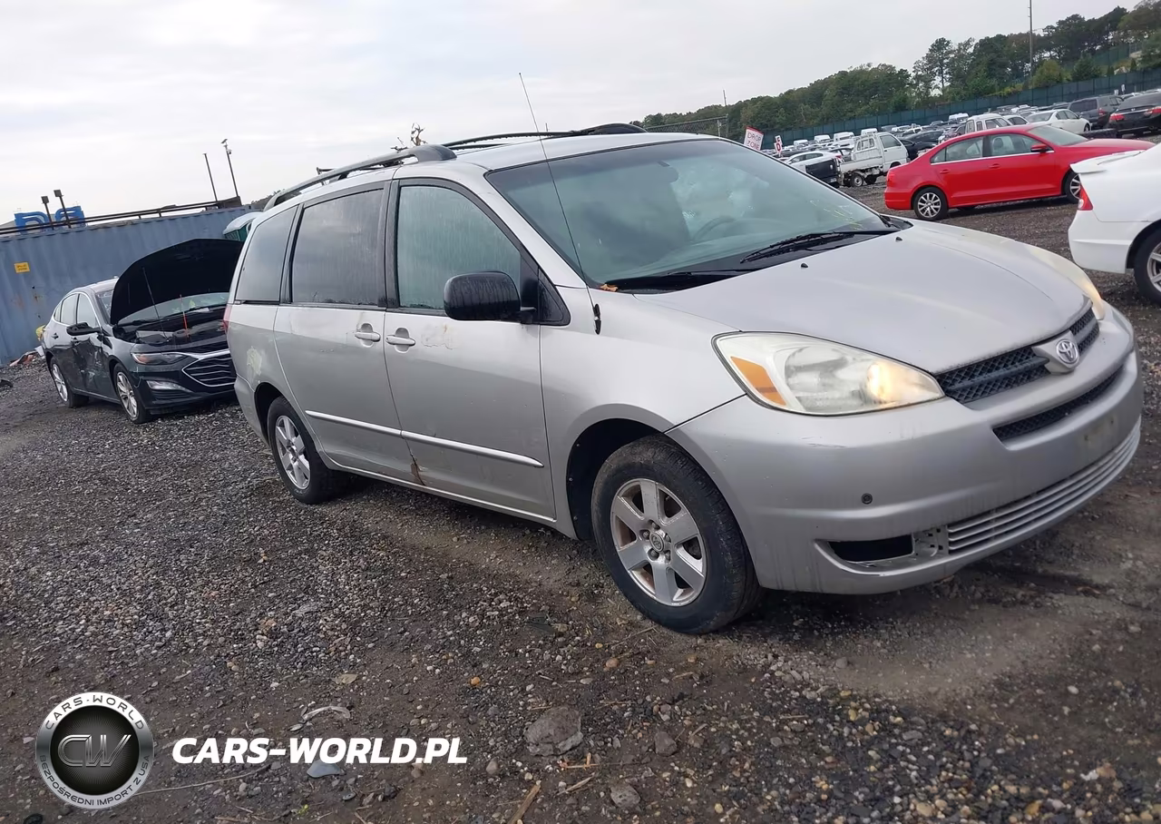 2004 Toyota Sienna Le
