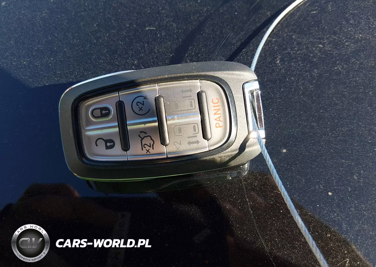 2026 Chrysler Pacifica Select VIN:2C4RC1BG6TR235415 - 11