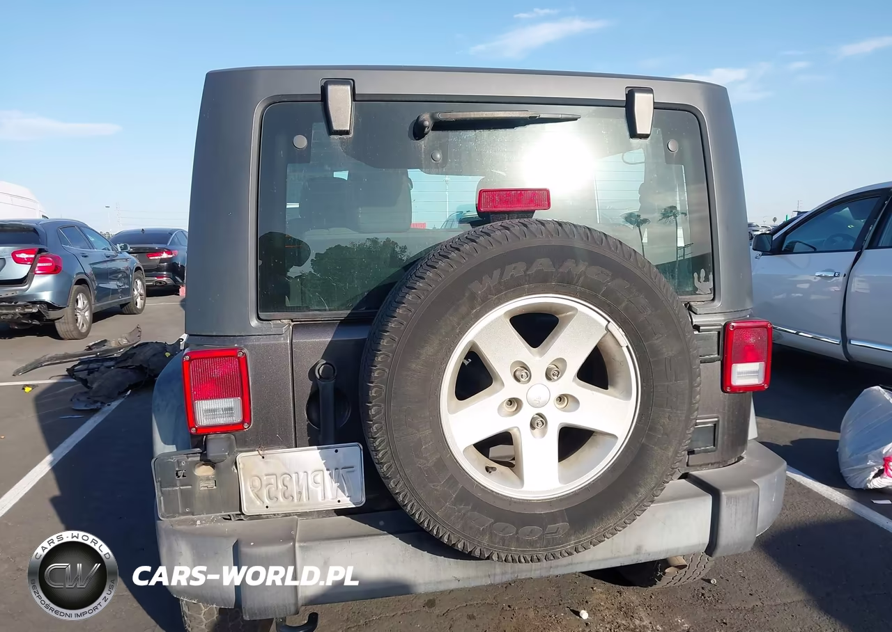 2016 Jeep Wrangler Sport VIN:1C4AJWAG5GL340981 - 17