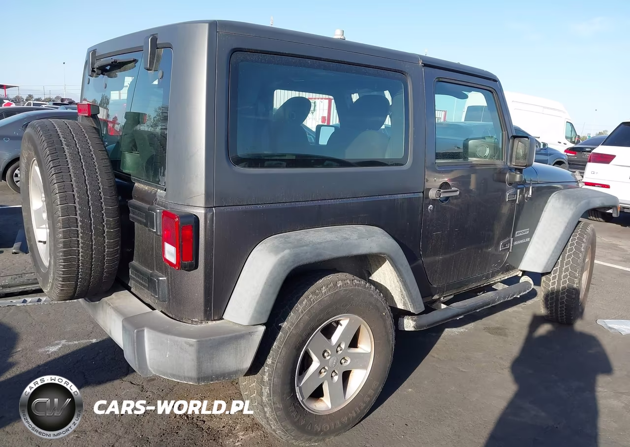 2016 Jeep Wrangler Sport VIN:1C4AJWAG5GL340981 - 4