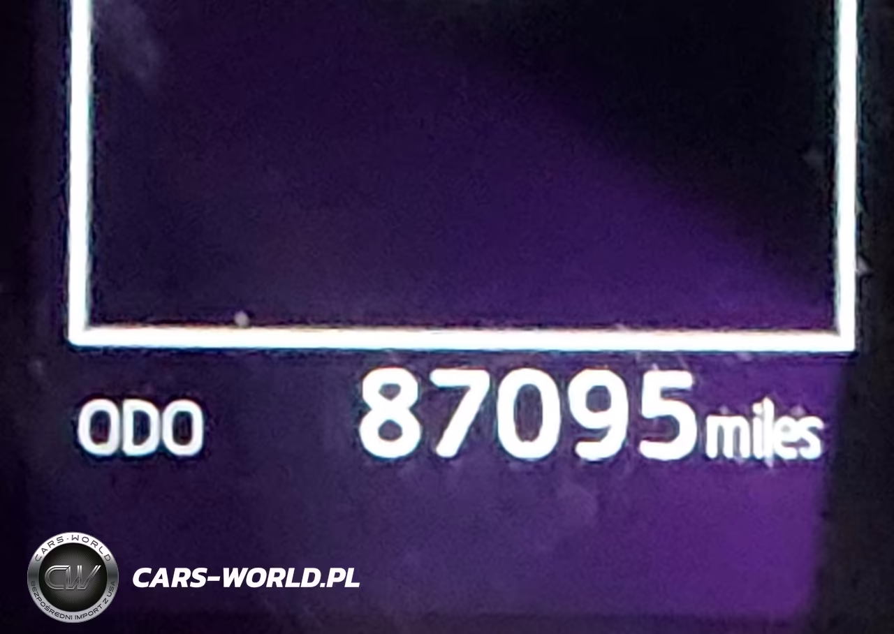 2018 Toyota Camry Le VIN:JTNB11HK5J3032455 - 15