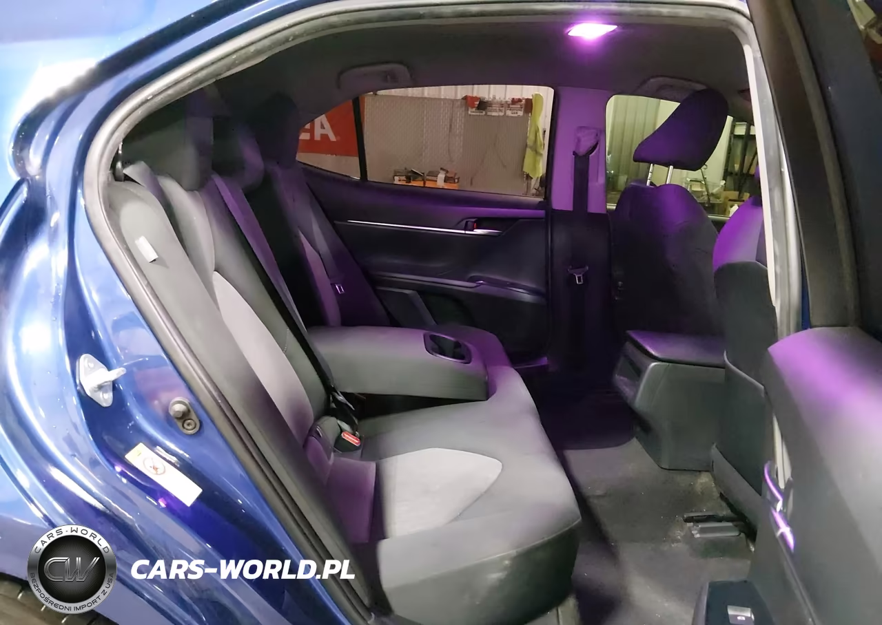 2018 Toyota Camry Le VIN:JTNB11HK5J3032455 - 8