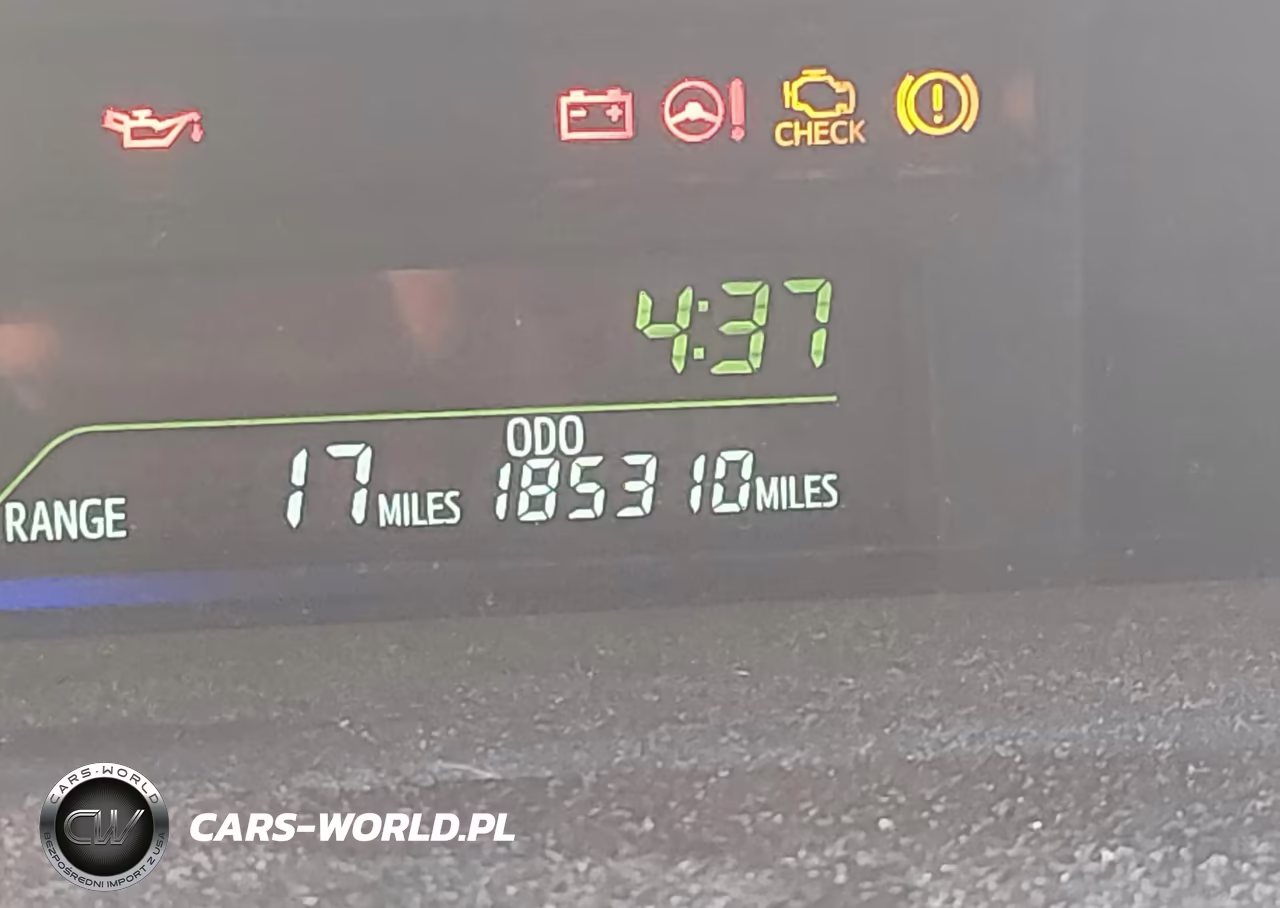 2013 Toyota Prius V Two VIN:JTDZN3EU5D3287118 - 15