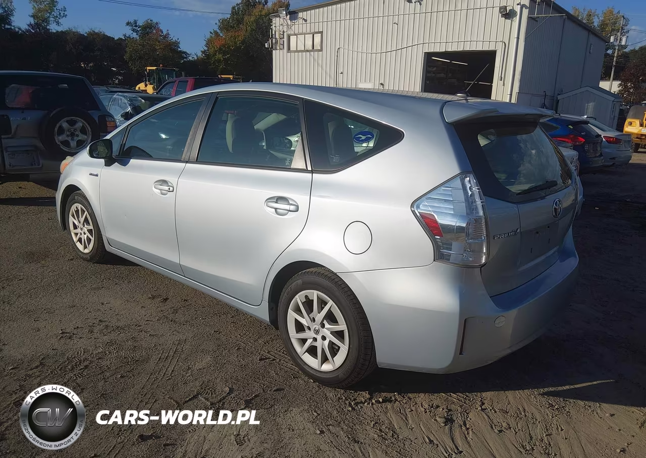 2013 Toyota Prius V Two VIN:JTDZN3EU5D3287118 - 3