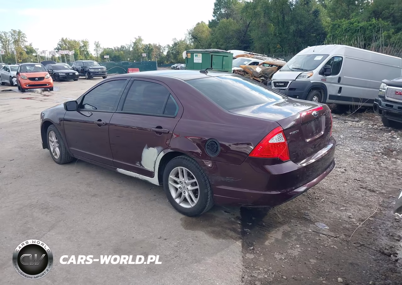 2012 Ford Fusion S VIN:3FAHP0GA0CR406061 - 3