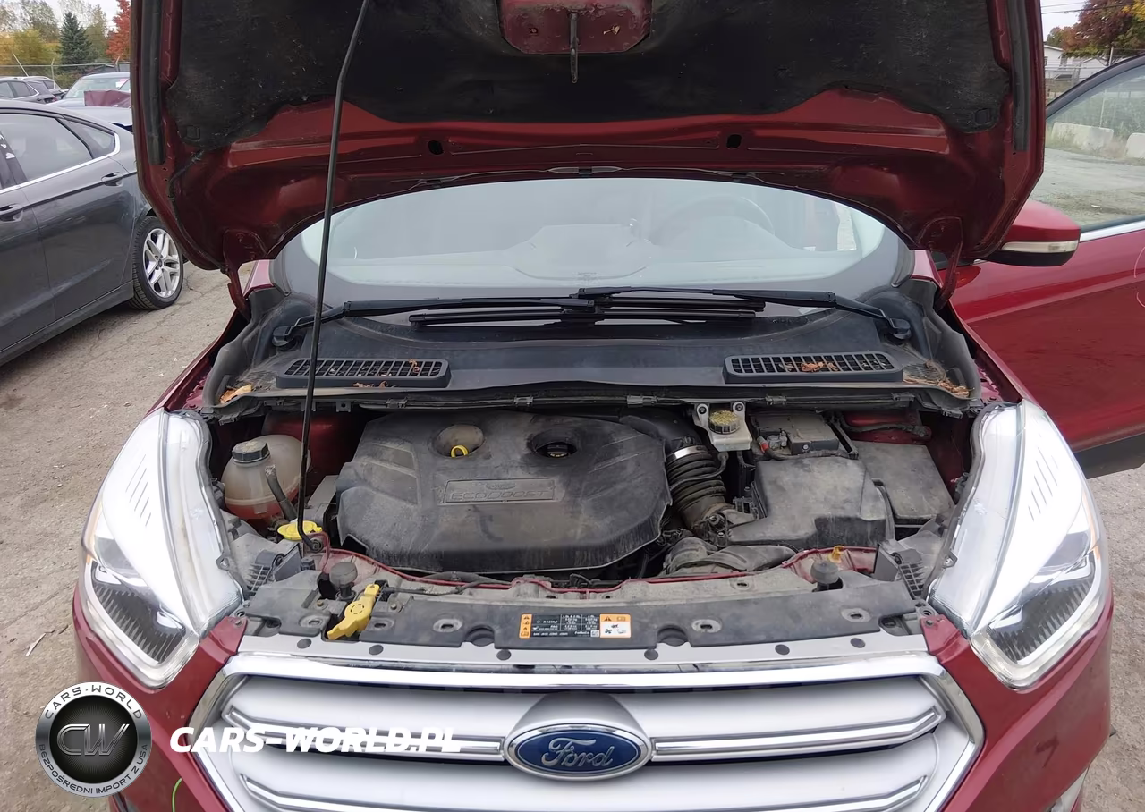2018 Ford Escape Titanium VIN:1FMCU0J93JUC69632 - 10