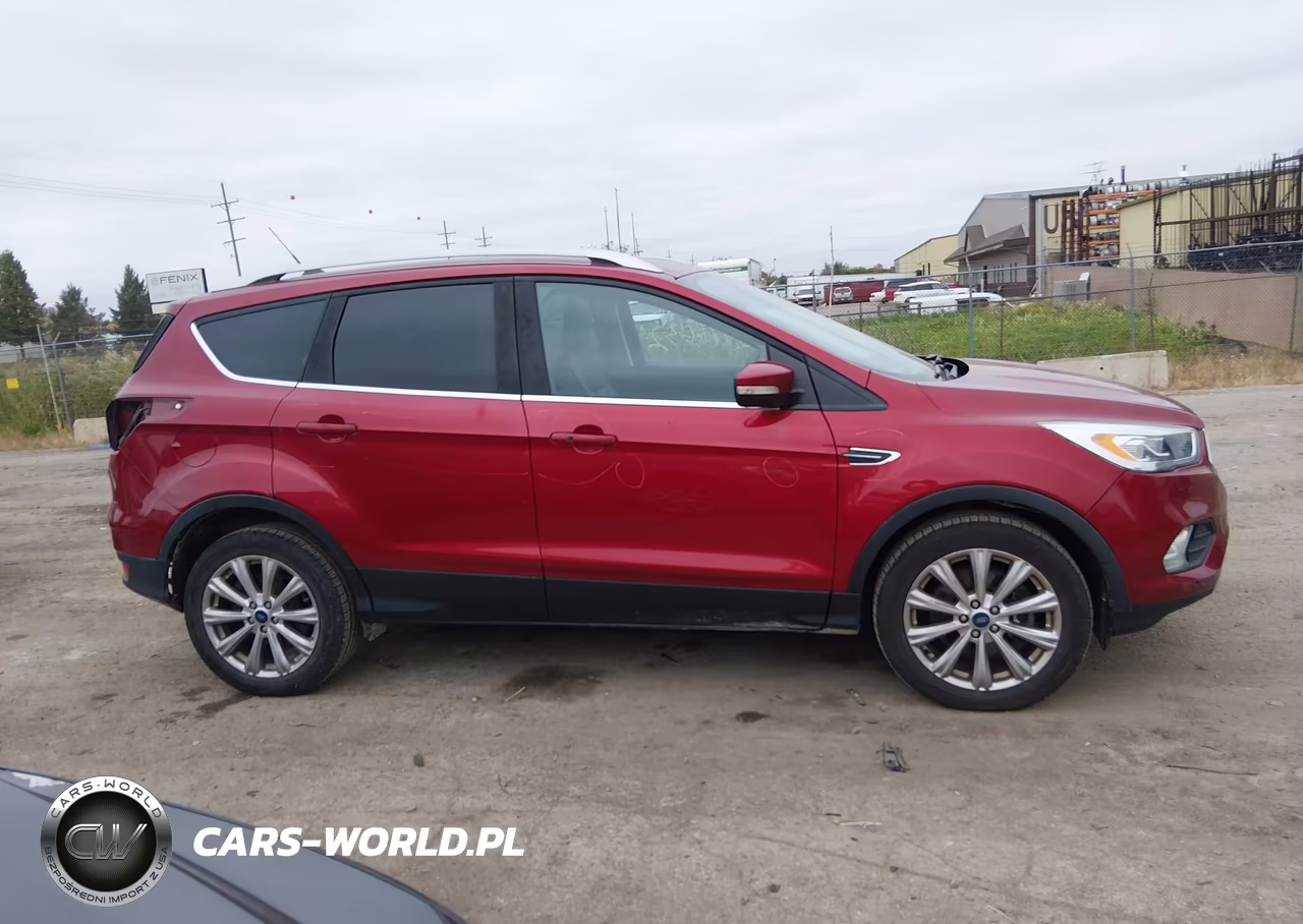 2018 Ford Escape Titanium VIN:1FMCU0J93JUC69632 - 13