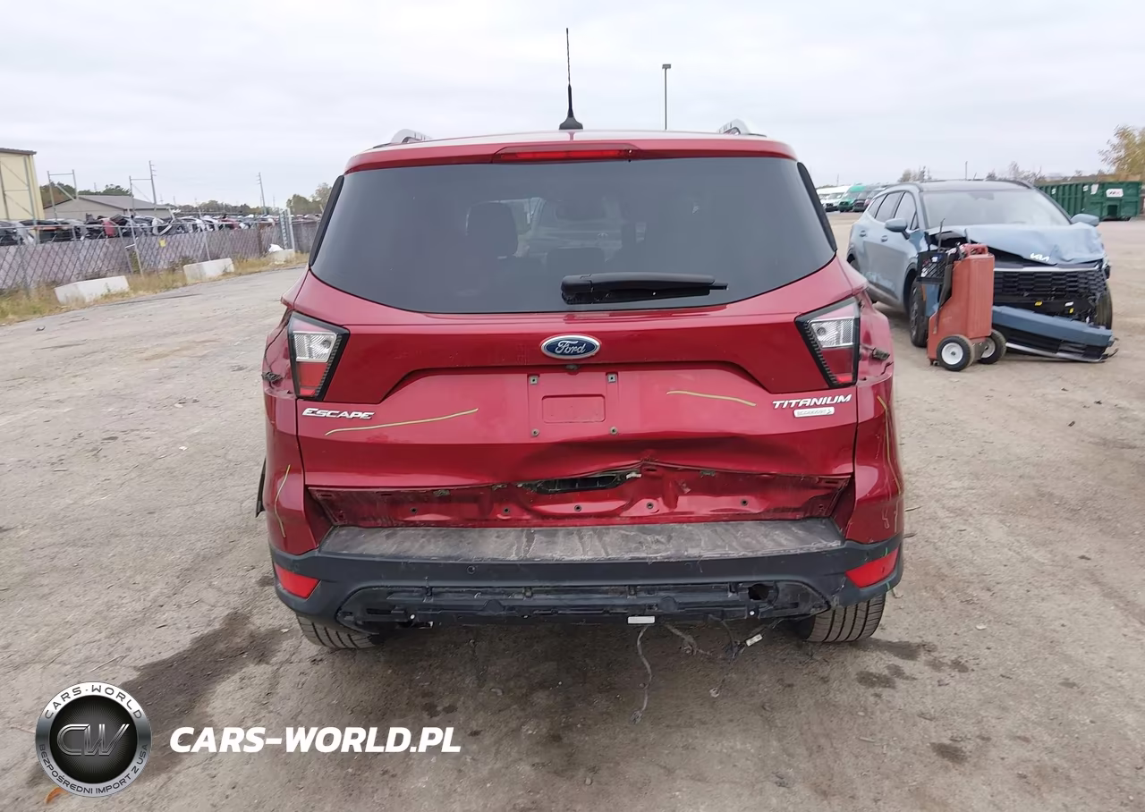 2018 Ford Escape Titanium VIN:1FMCU0J93JUC69632 - 16