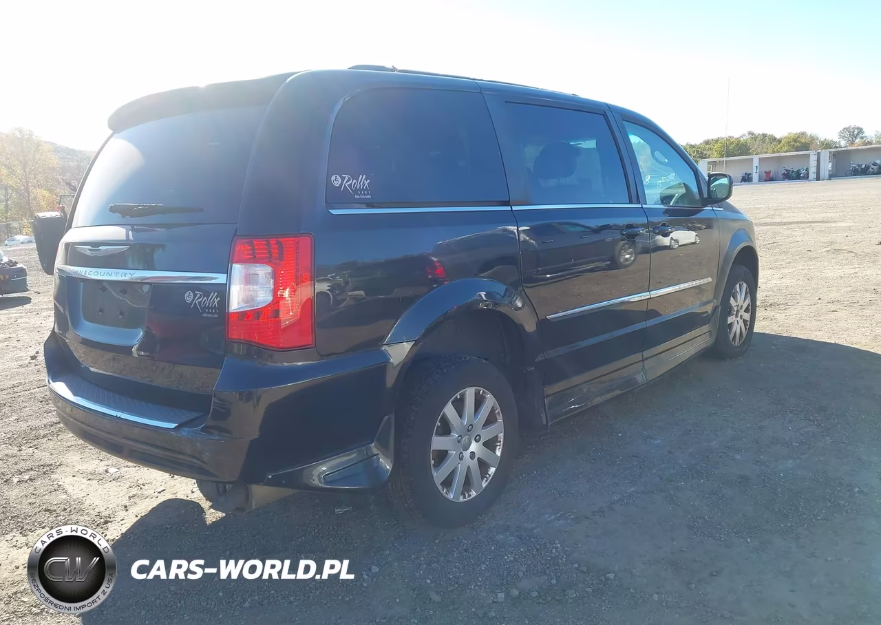 2013 Chrysler Town & Country Touring VIN:2C4RC1BG8DR539878 - 4