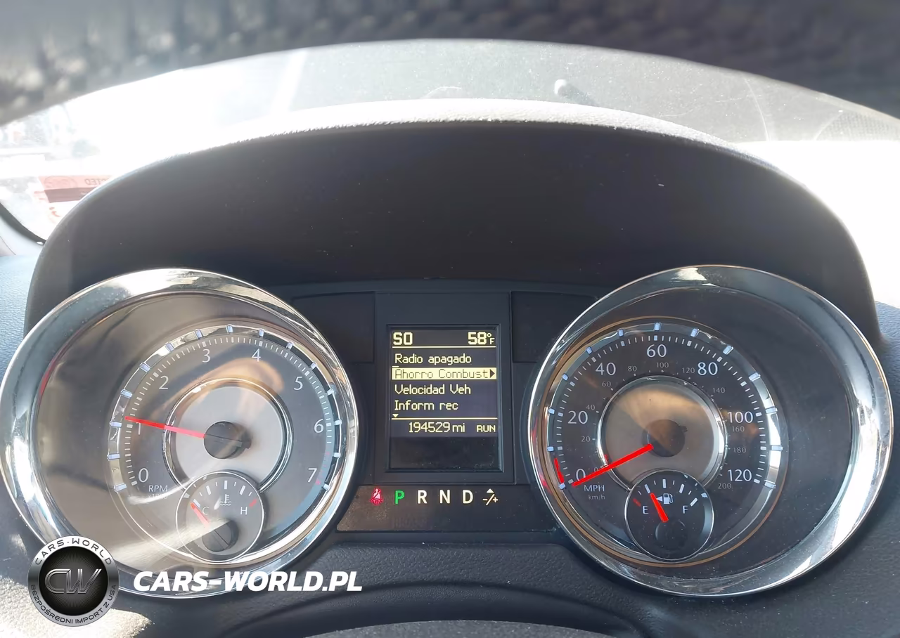2013 Chrysler Town & Country Touring VIN:2C4RC1BG8DR539878 - 7