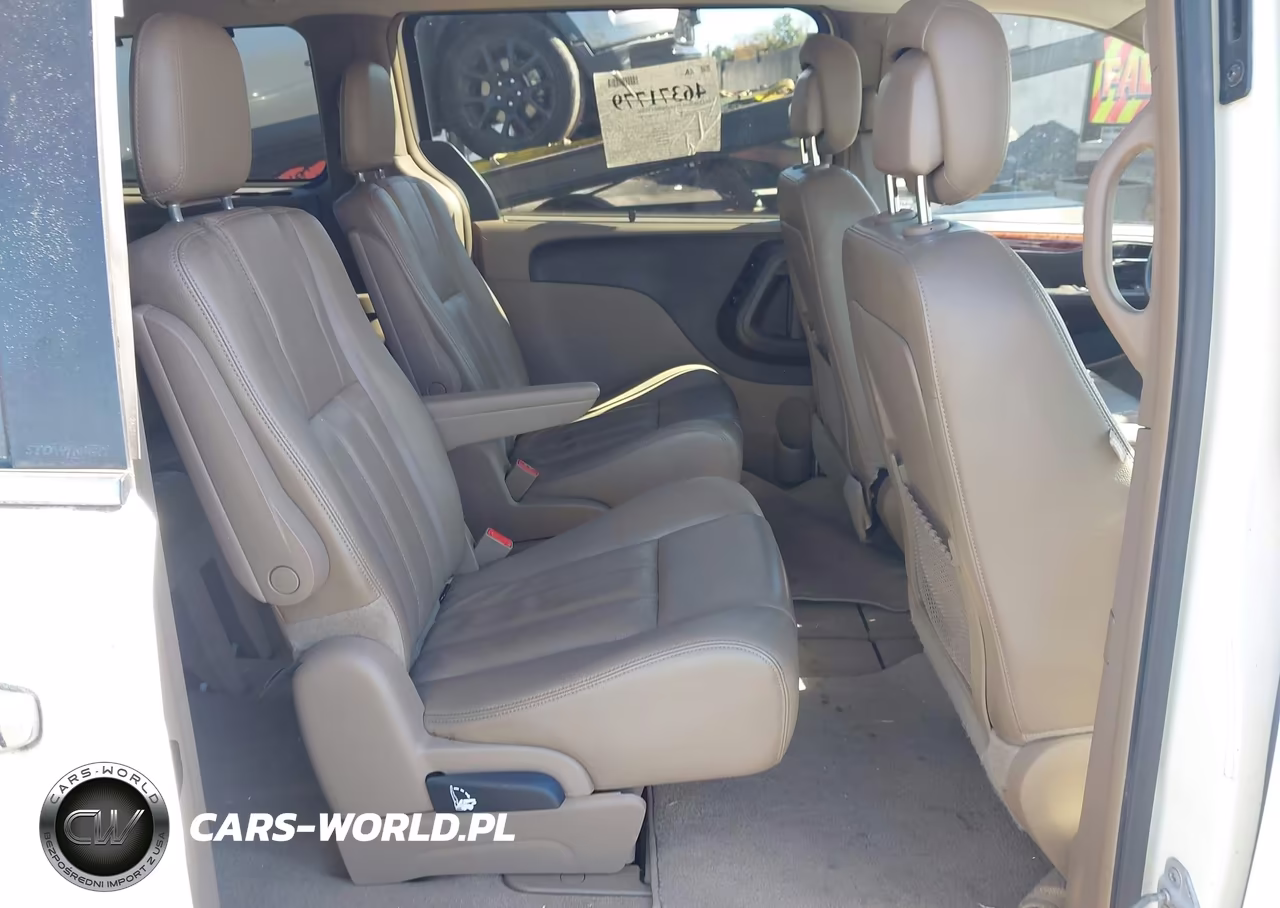 2013 Chrysler Town & Country Touring-L VIN:2C4RC1CG8DR589789 - 8