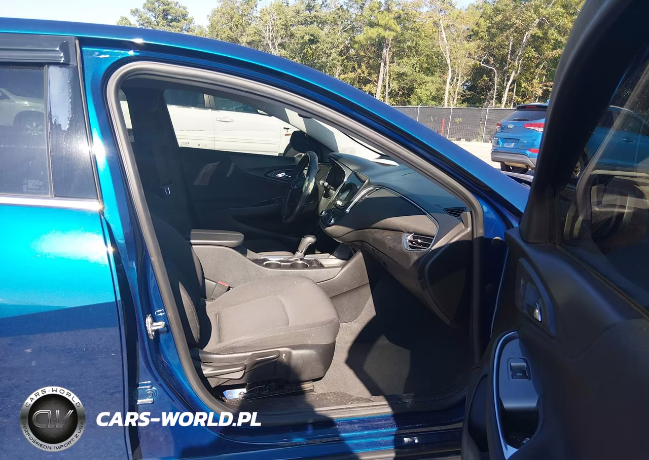 2019 Chevrolet Malibu Lt VIN:1G1ZD5ST5KF191732 - 5