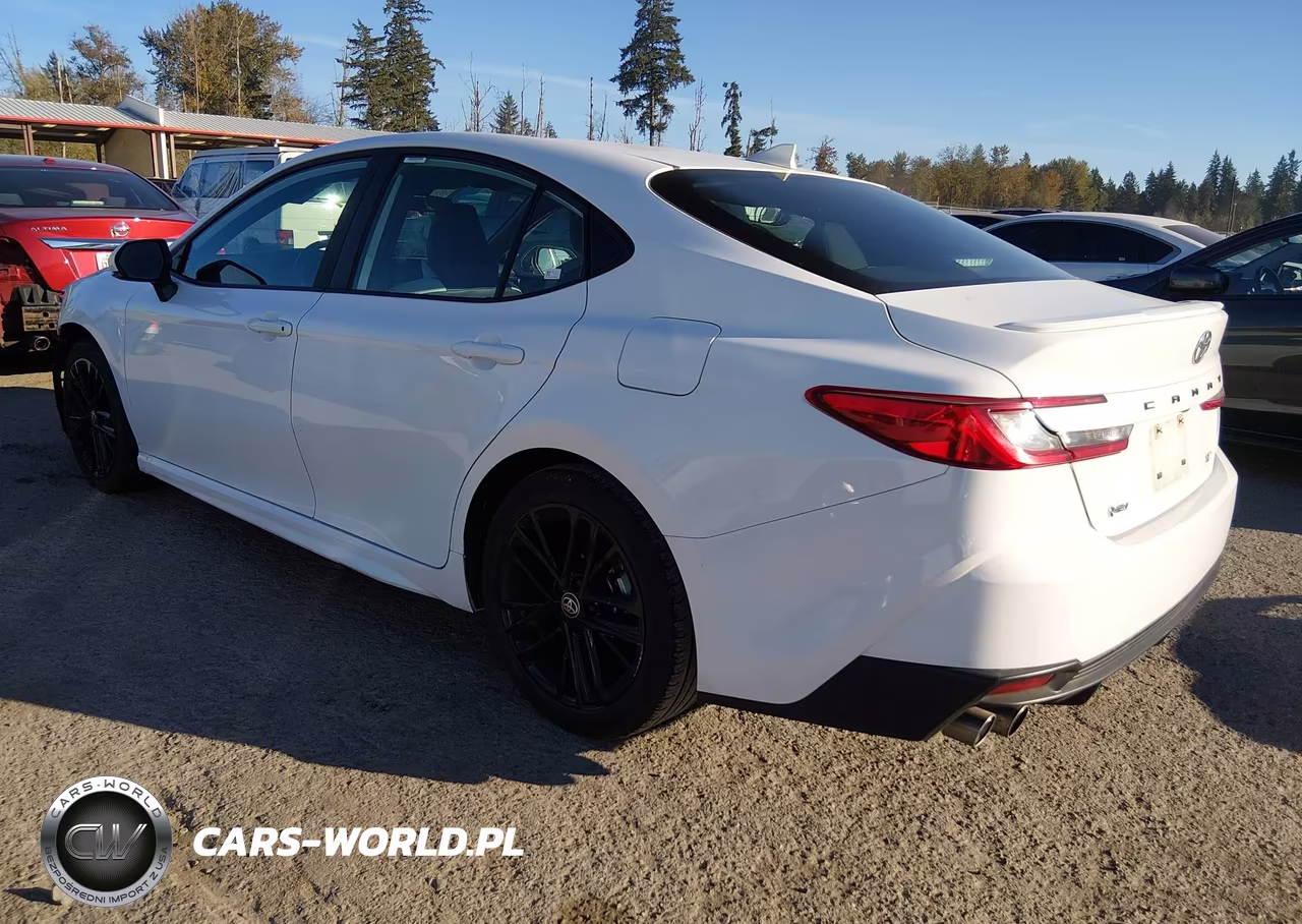 2025 Toyota Camry Se VIN:4T1DAACK3SU564346 - 3
