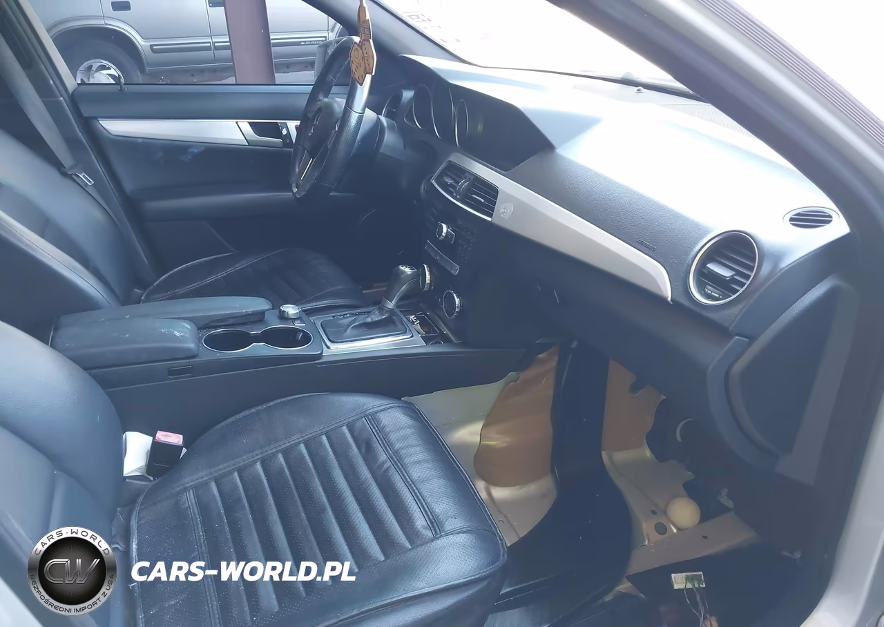2012 Mercedes-Benz C 250 Sport VIN:WDDGF4HB9CR210189 - 5