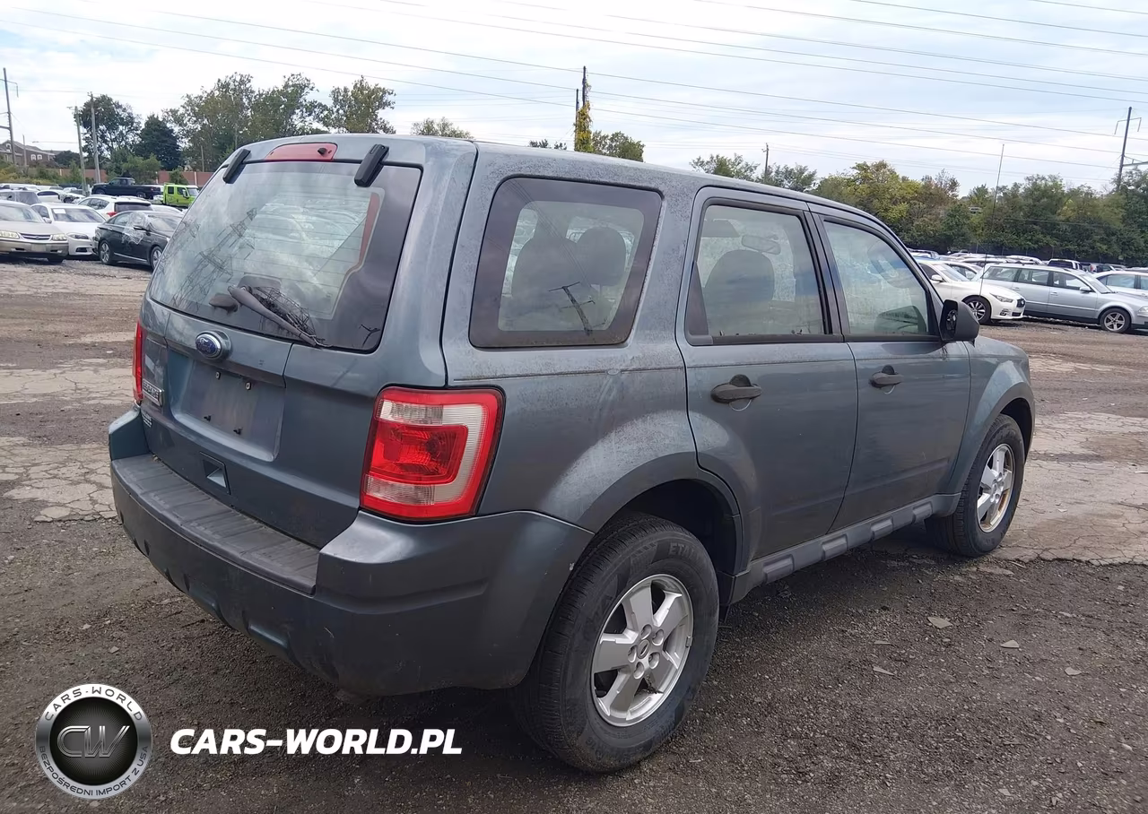 2012 Ford Escape Xls VIN:1FMCU0C7XCKA62049 - 4